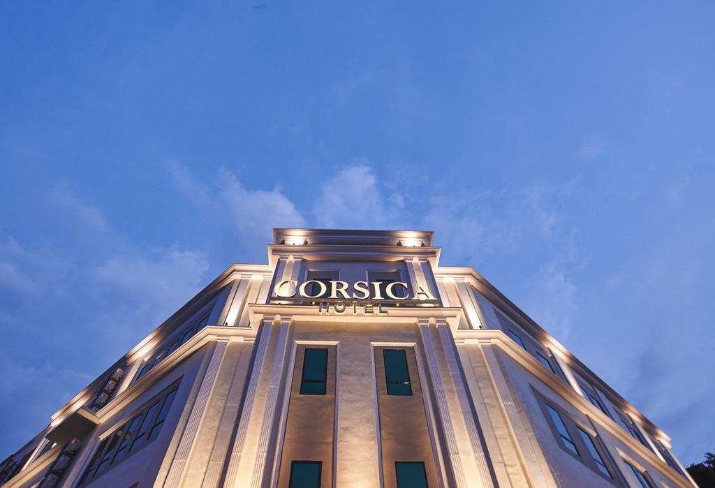 Corsica Hotel Kulai Zewnętrze zdjęcie